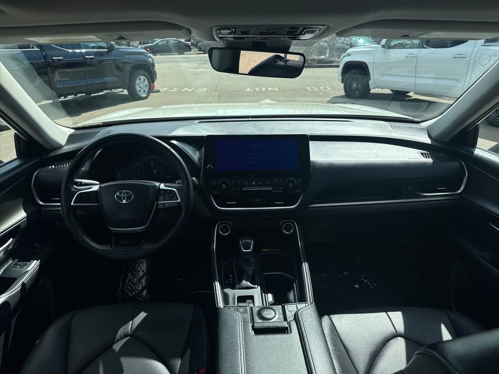 Used 2024 Toyota Grand Highlander XLE image 12