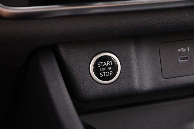 Used 2023 Nissan Rogue SV image 14