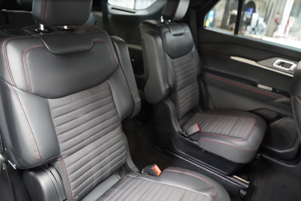 New 2027 Ford Explorer ST-Line AWD/4WD image 25