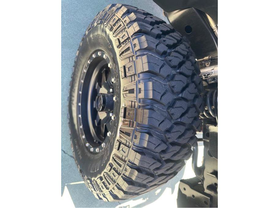 Used 2016 Jeep Wrangler Unlimited Rubicon w/ Connectivity Group AWD/4WD image 15