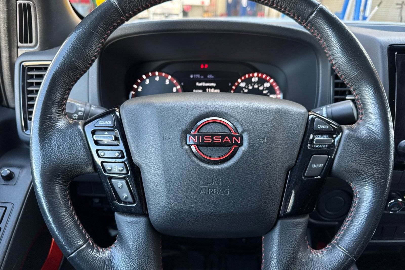 Used 2022 Nissan Frontier Pro-X RWD image 25