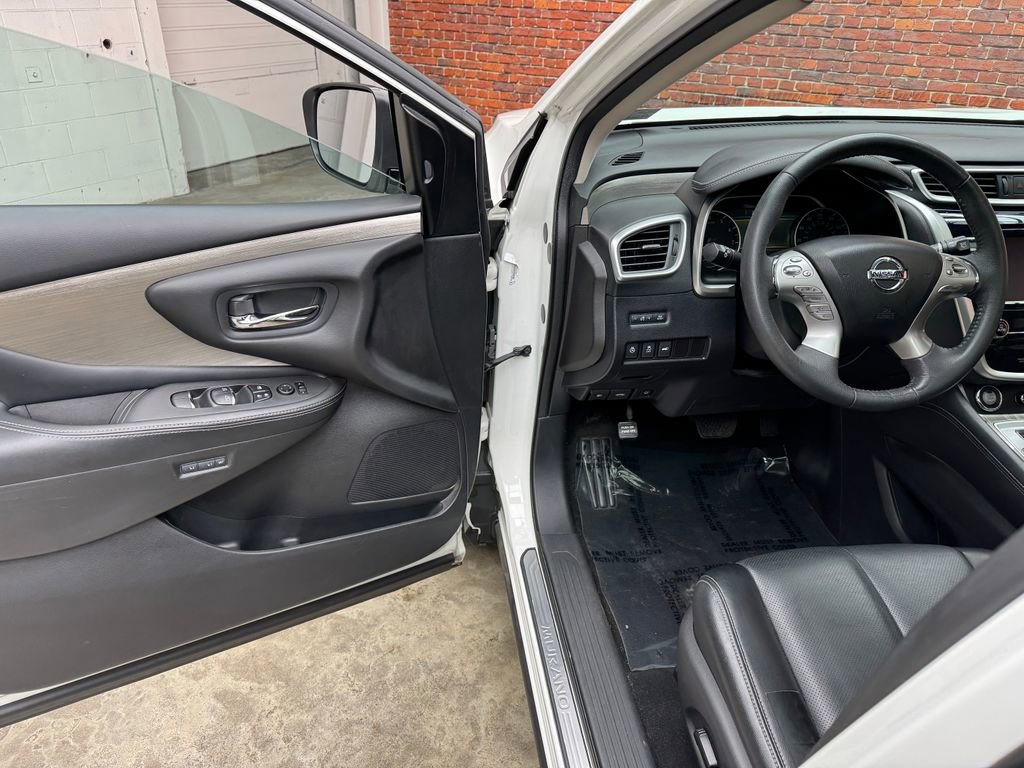Used 2017 Nissan Murano Platinum w/ Platinum Technology Package image 9