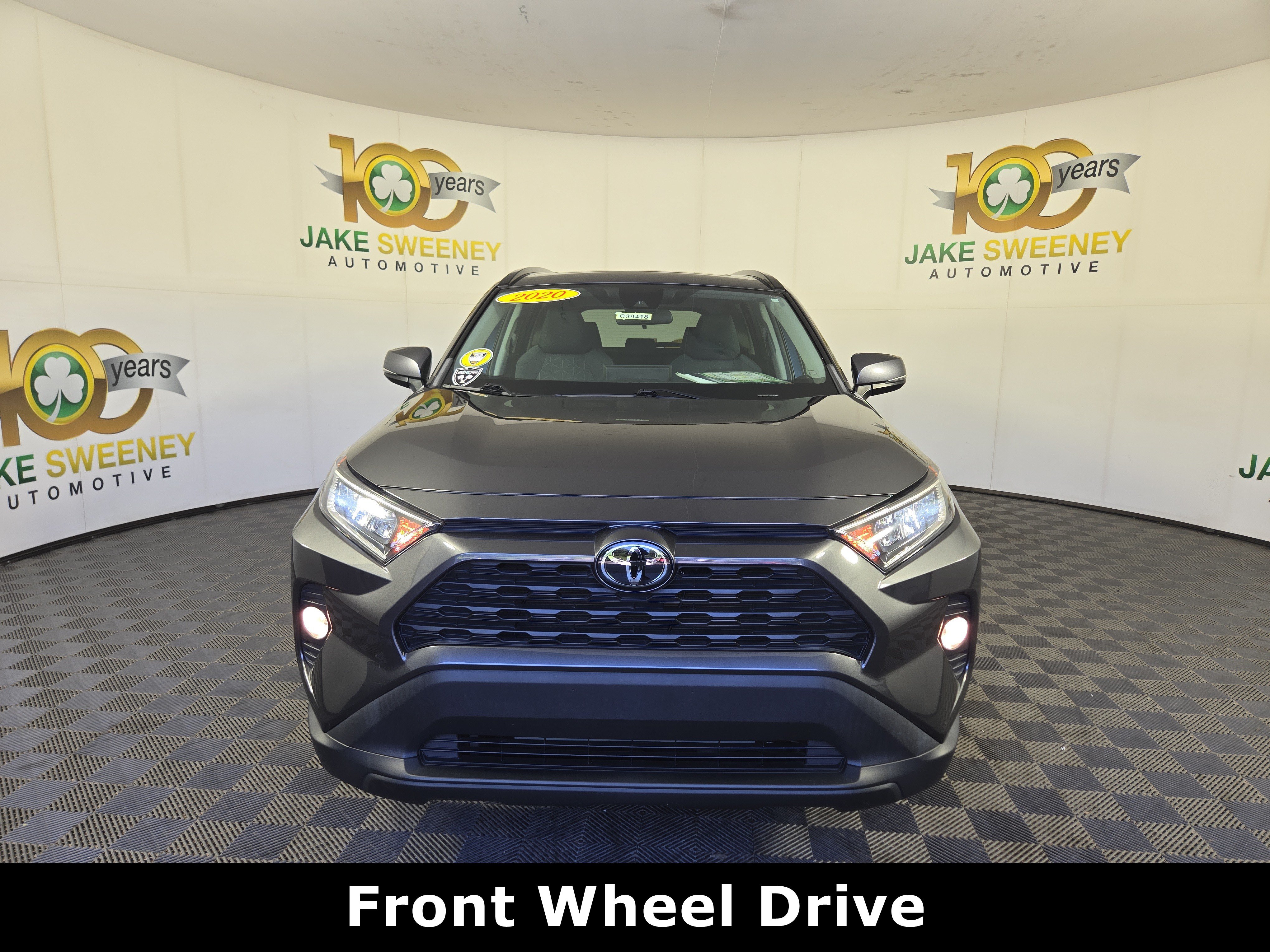 Used 2020 Toyota RAV4 XLE w/ Convenience Package FWD image 3
