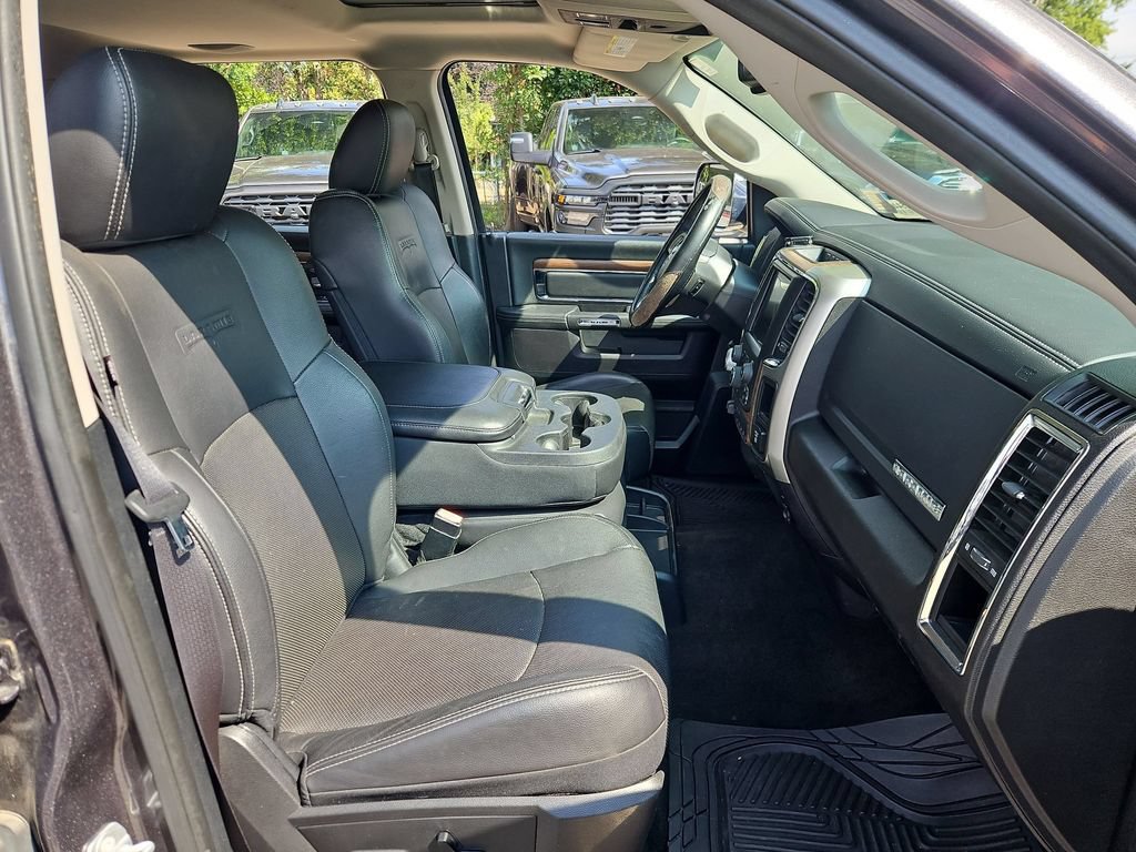 Used 2016 RAM 1500 Laramie w/ Convenience Group AWD/4WD image 16