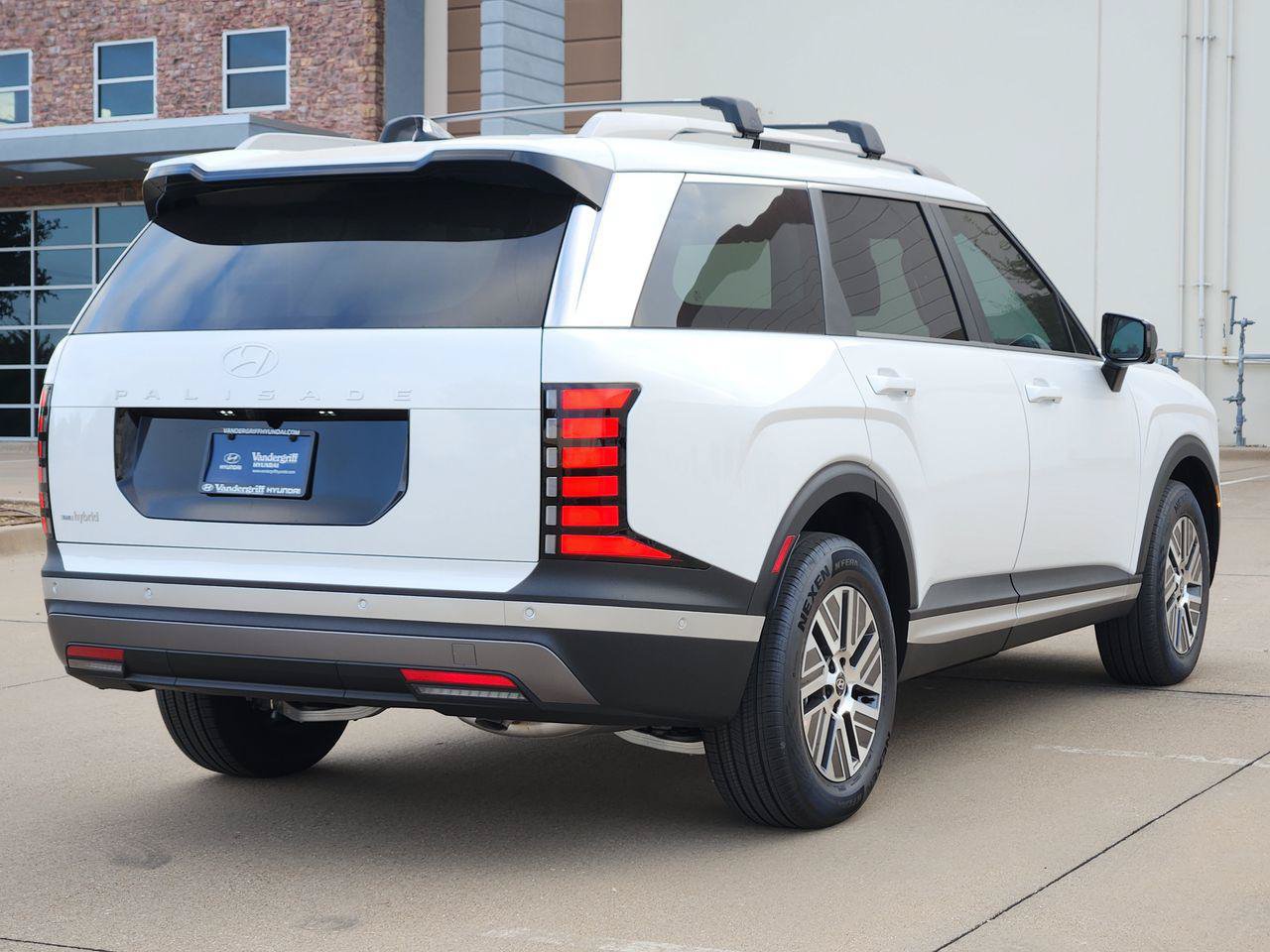 New 2026 Hyundai Palisade SEL Premium FWD image 4