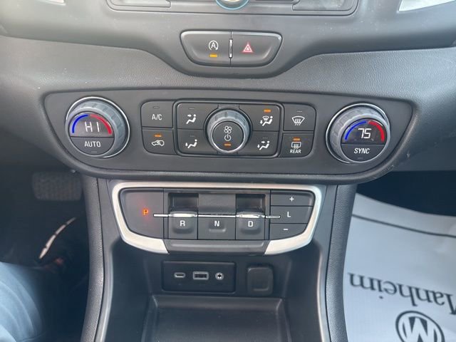 Used 2023 GMC Terrain SLE w/ Driver Convenience Package image 13