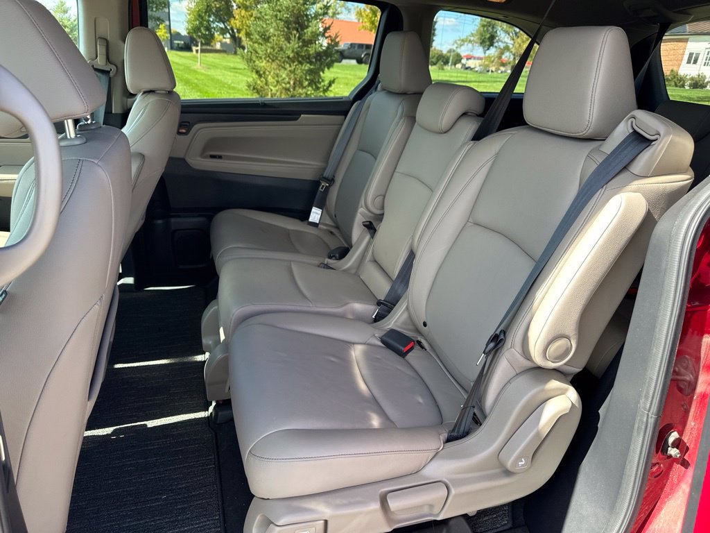 Used 2024 Honda Odyssey EX-L image 16