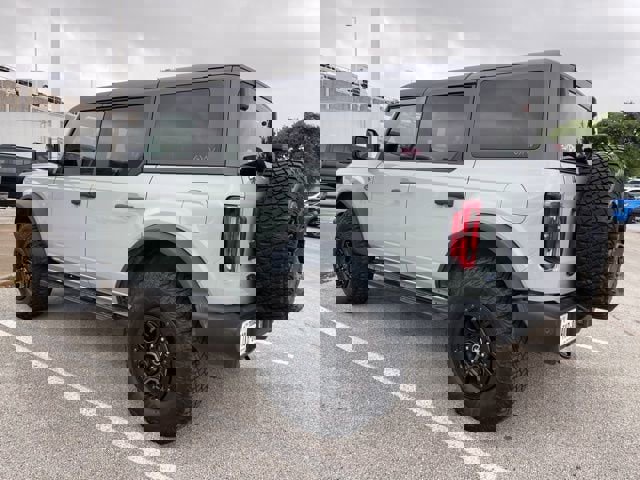 Used 2023 Ford Bronco Wildtrak image 4