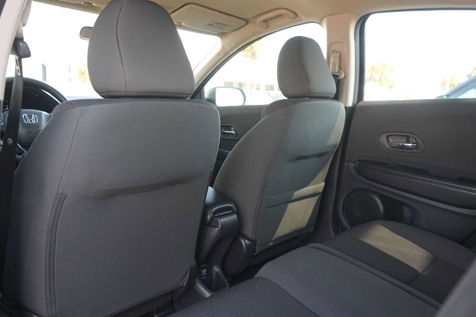 Used 2022 Honda HR-V LX image 13