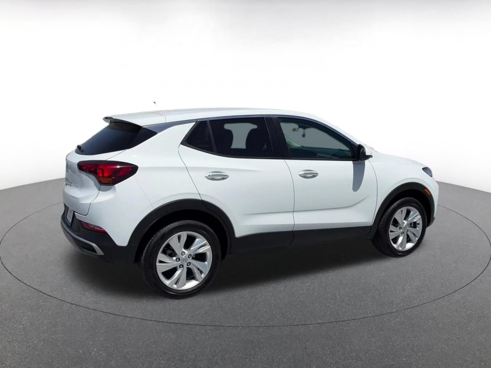 Used 2025 Buick Encore GX Preferred AWD/4WD image 13