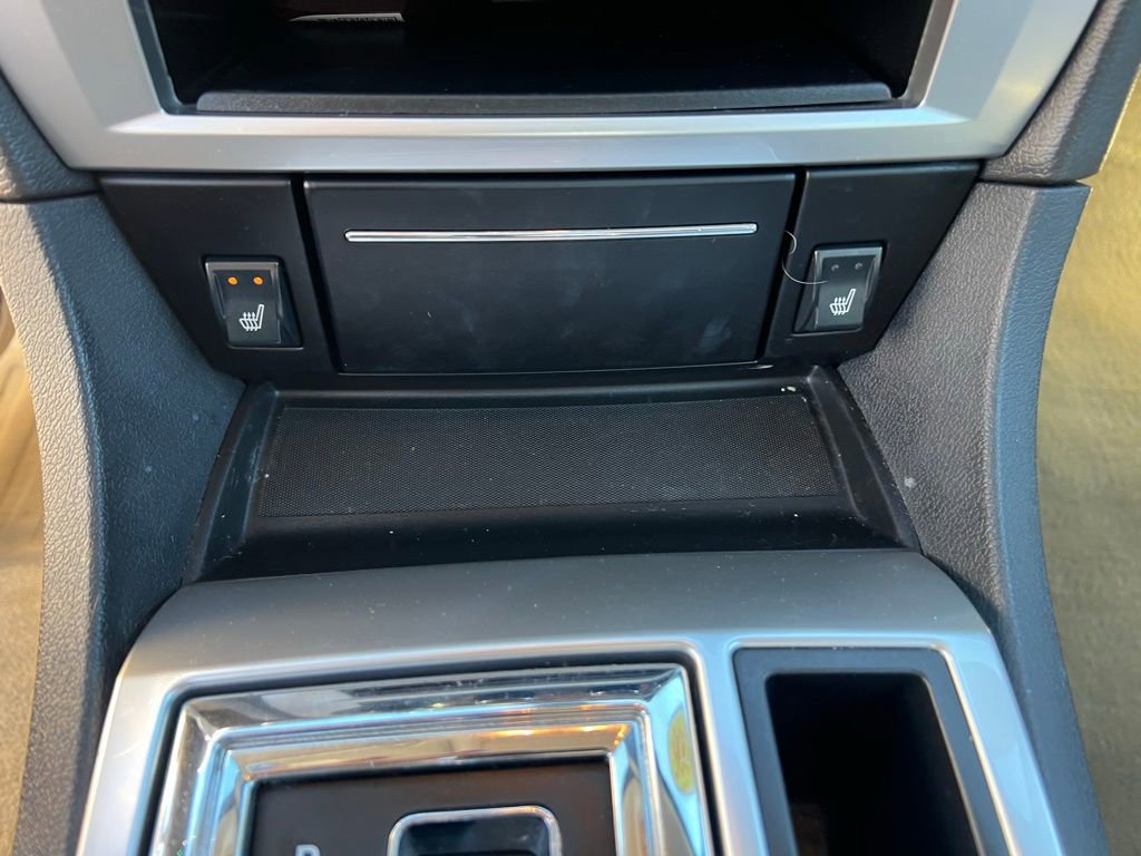 Used 2006 Chrysler 300 C w/ Protection Group II image 32