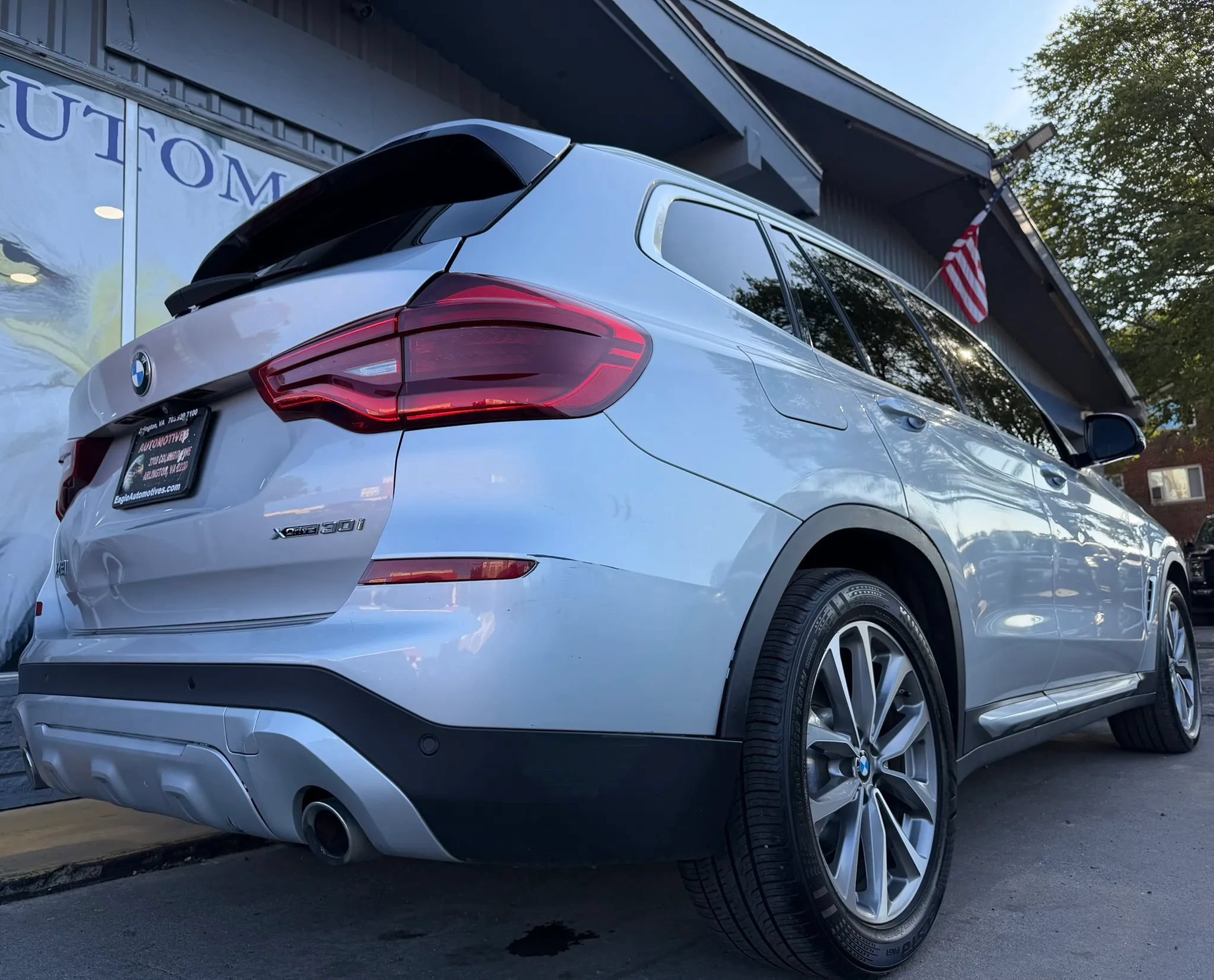 Used 2019 BMW X3 xDrive30i w/ Premium Package AWD/4WD image 3
