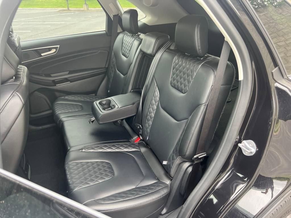 Used 2024 Ford Edge Titanium image 24