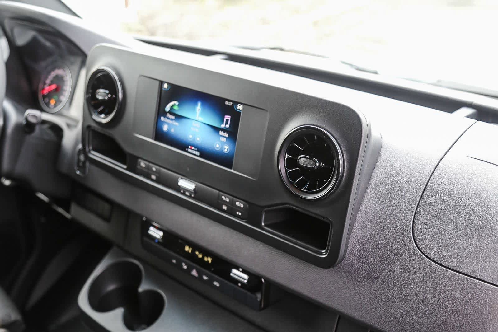 New 2024 Mercedes-Benz Sprinter 2500 image 11