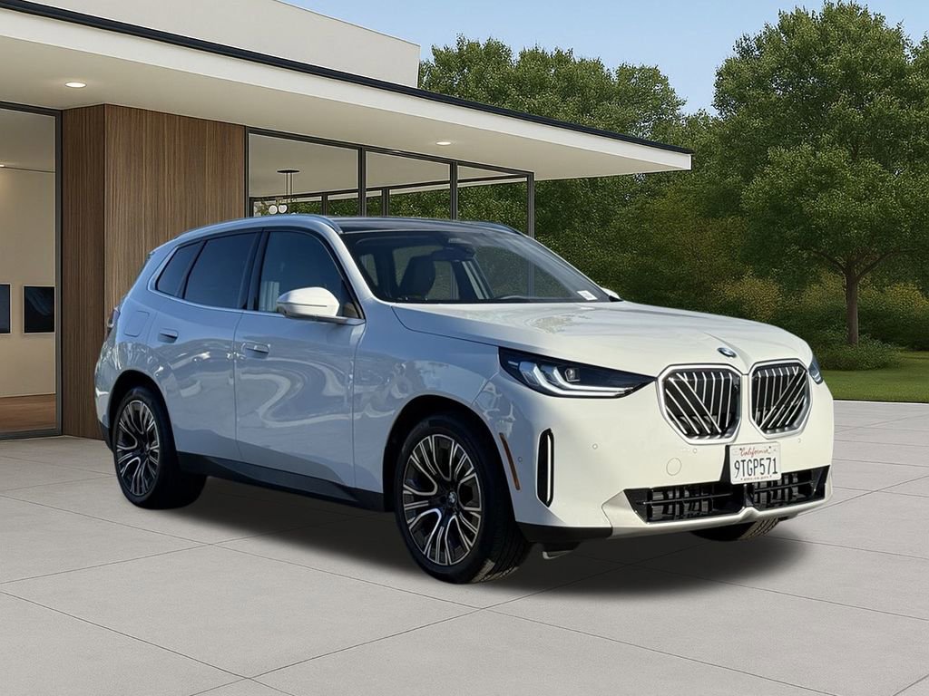 Used 2025 BMW X3 xDrive30i w/ Premium Package image 5