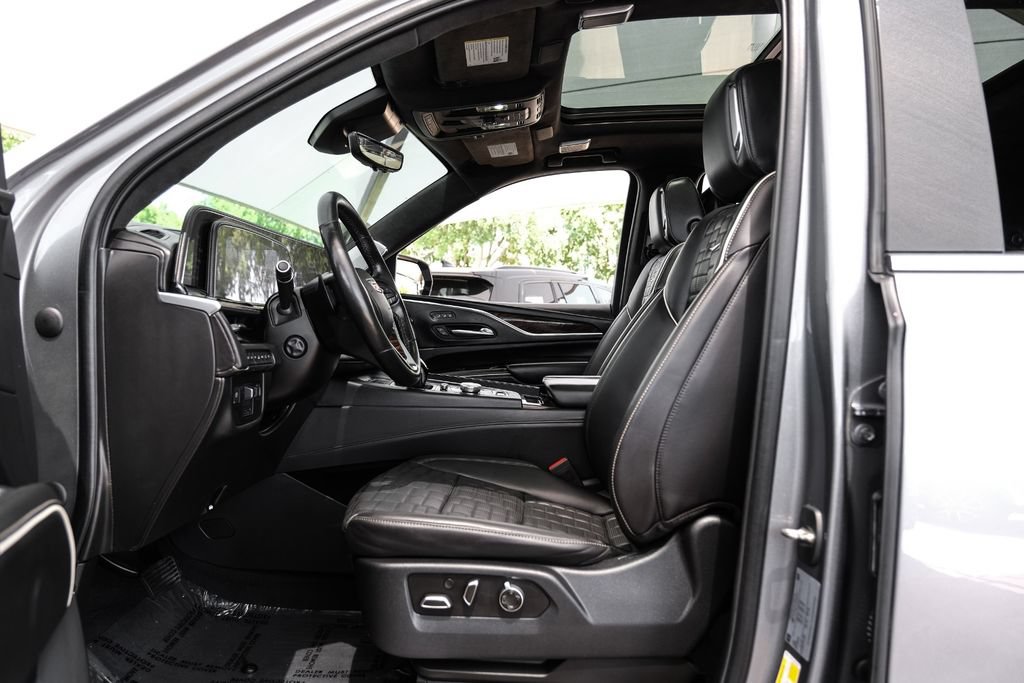 Used 2021 Cadillac Escalade Premium Luxury Platinum AWD/4WD image 3