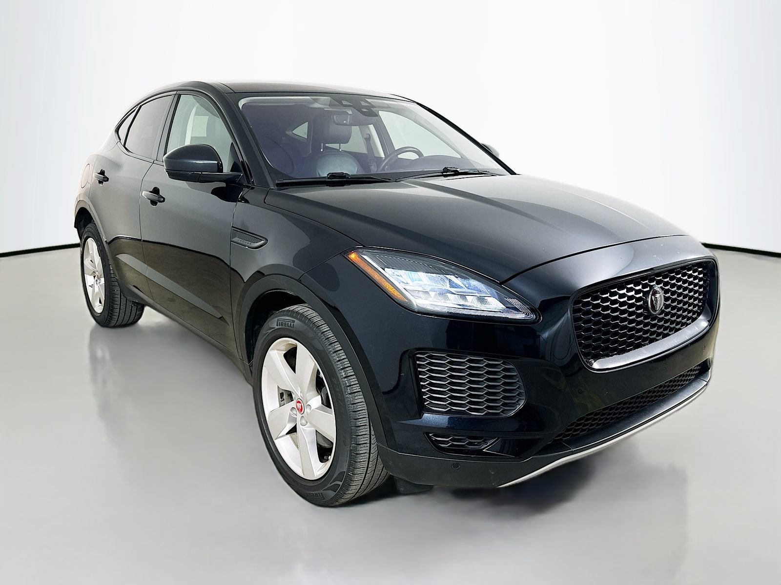 Used 2020 Jaguar E-PACE AWD/4WD image 3