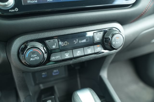 Used 2021 Nissan Kicks SR w/ SR Premium Package FWD image 34