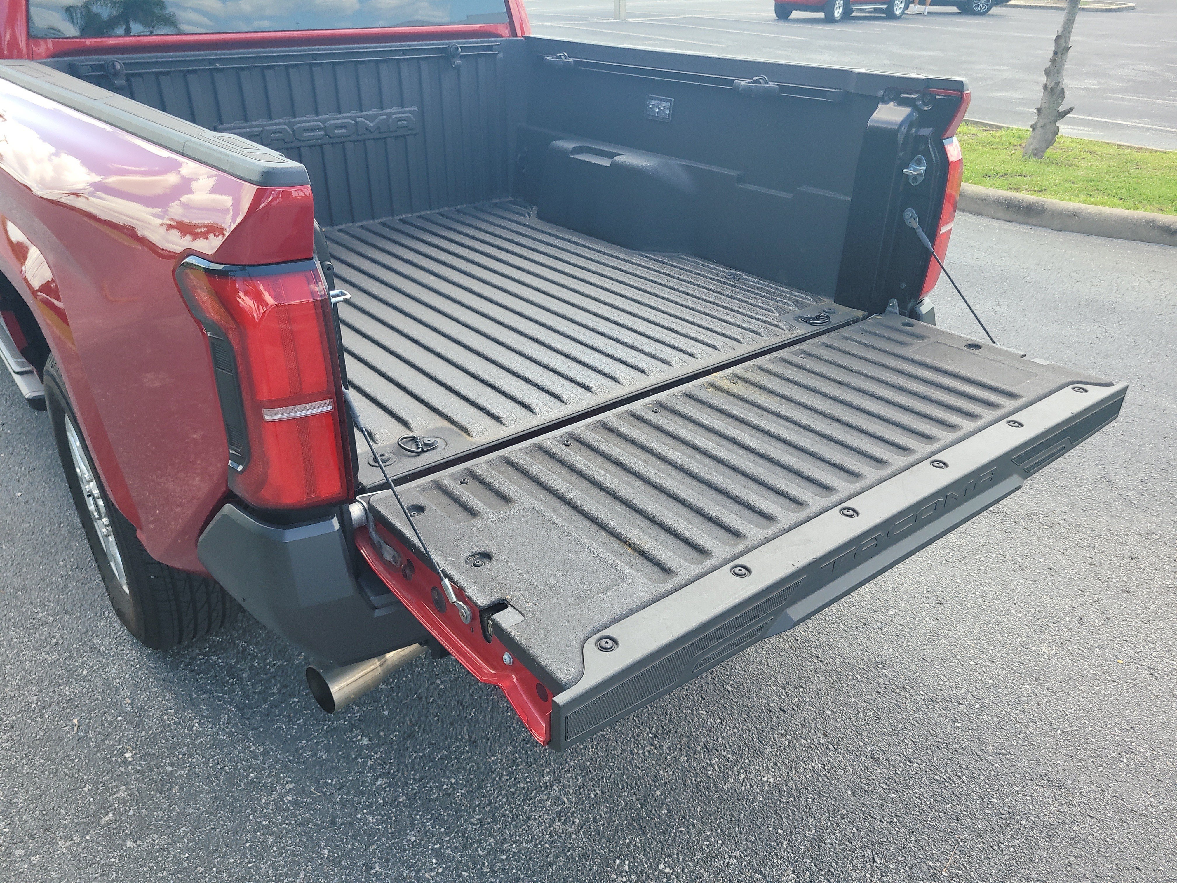 Certified 2025 Toyota Tacoma SR RWD image 12