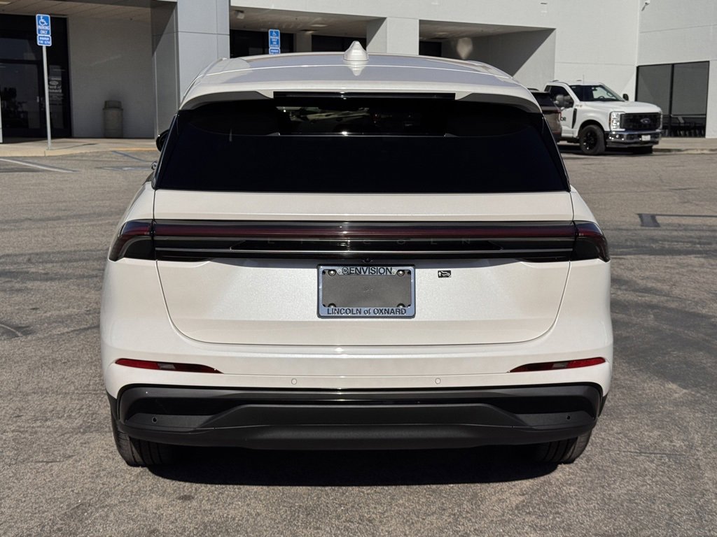 Used 2025 Lincoln Nautilus Premier w/ Jet Appearance Package image 11