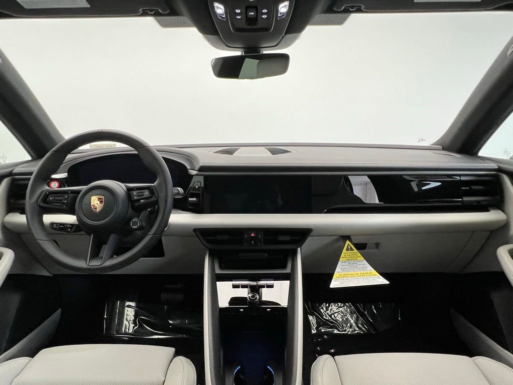 New 2025 Porsche Macan Electric image 6