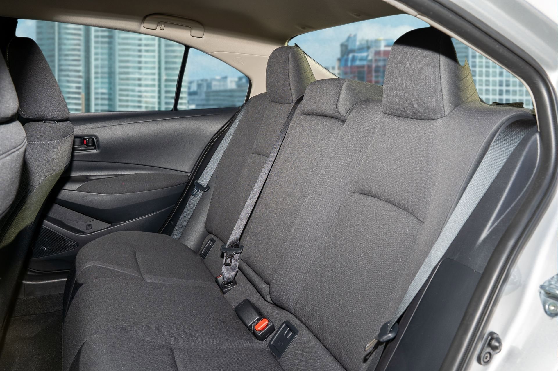 Used 2025 Toyota Corolla LE image 16