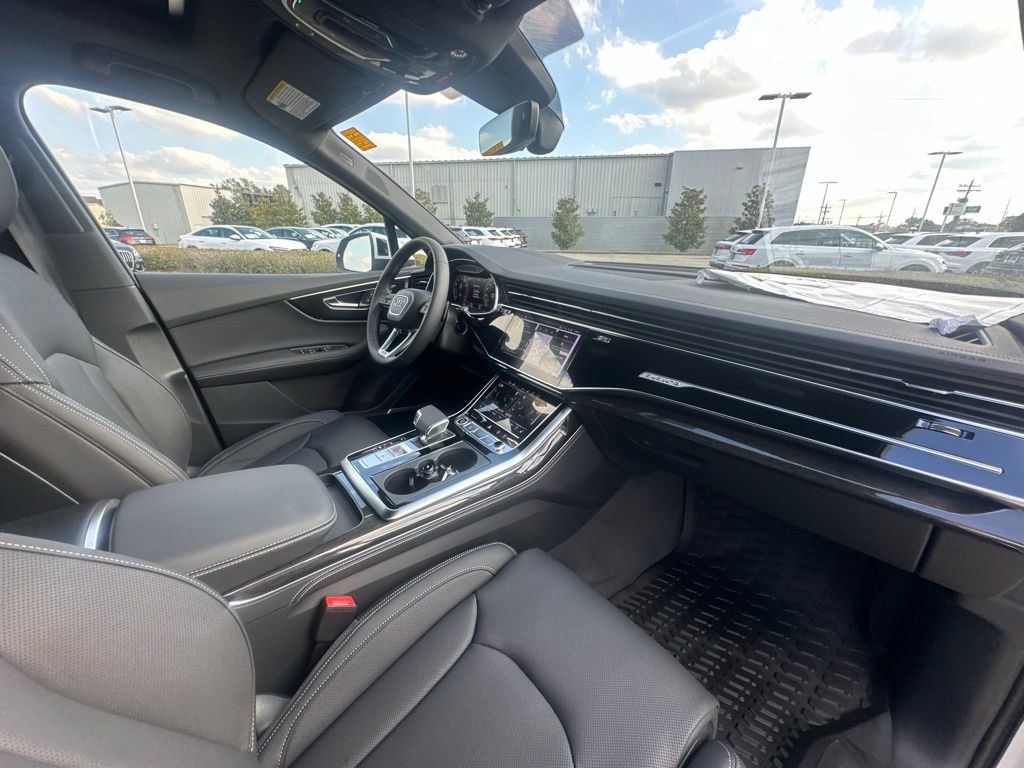 New 2026 Audi Q7 3.0T Prestige image 28