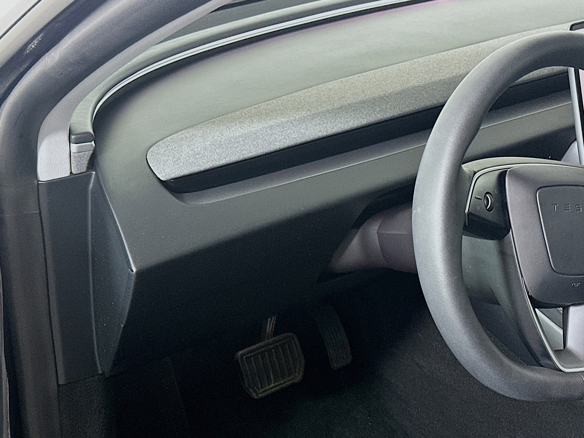 Used 2024 Tesla Model 3 Standard Range RWD image 16