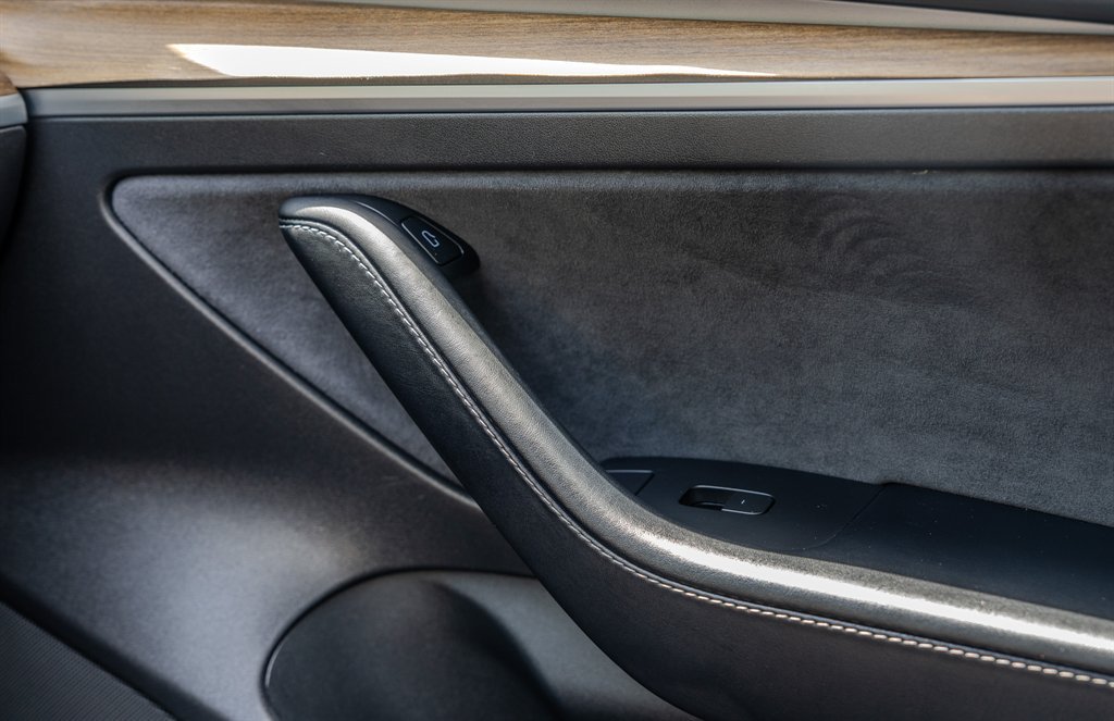 Used 2022 Tesla Model 3 Standard Range RWD image 23
