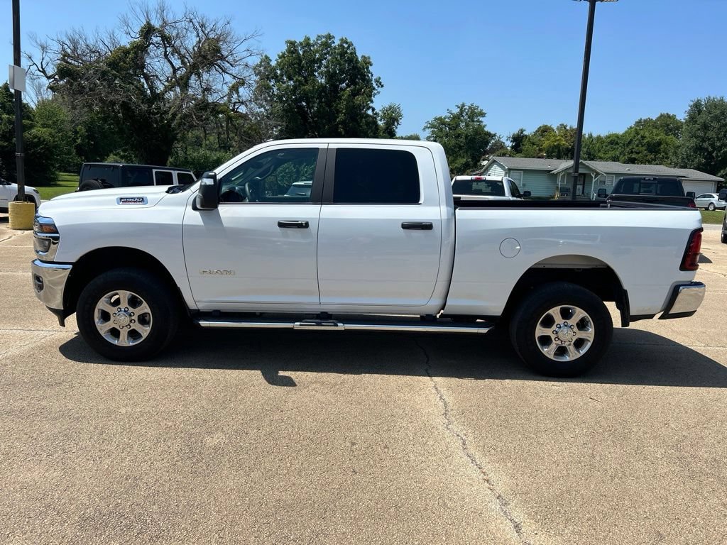 Used 2025 RAM 2500 Big Horn AWD/4WD image 2