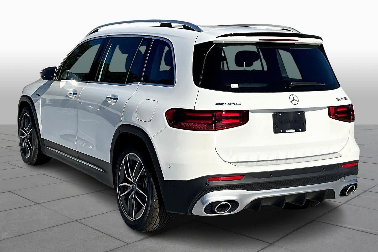 Used 2025 Mercedes-Benz GLB 35 AMG 4MATIC image 12