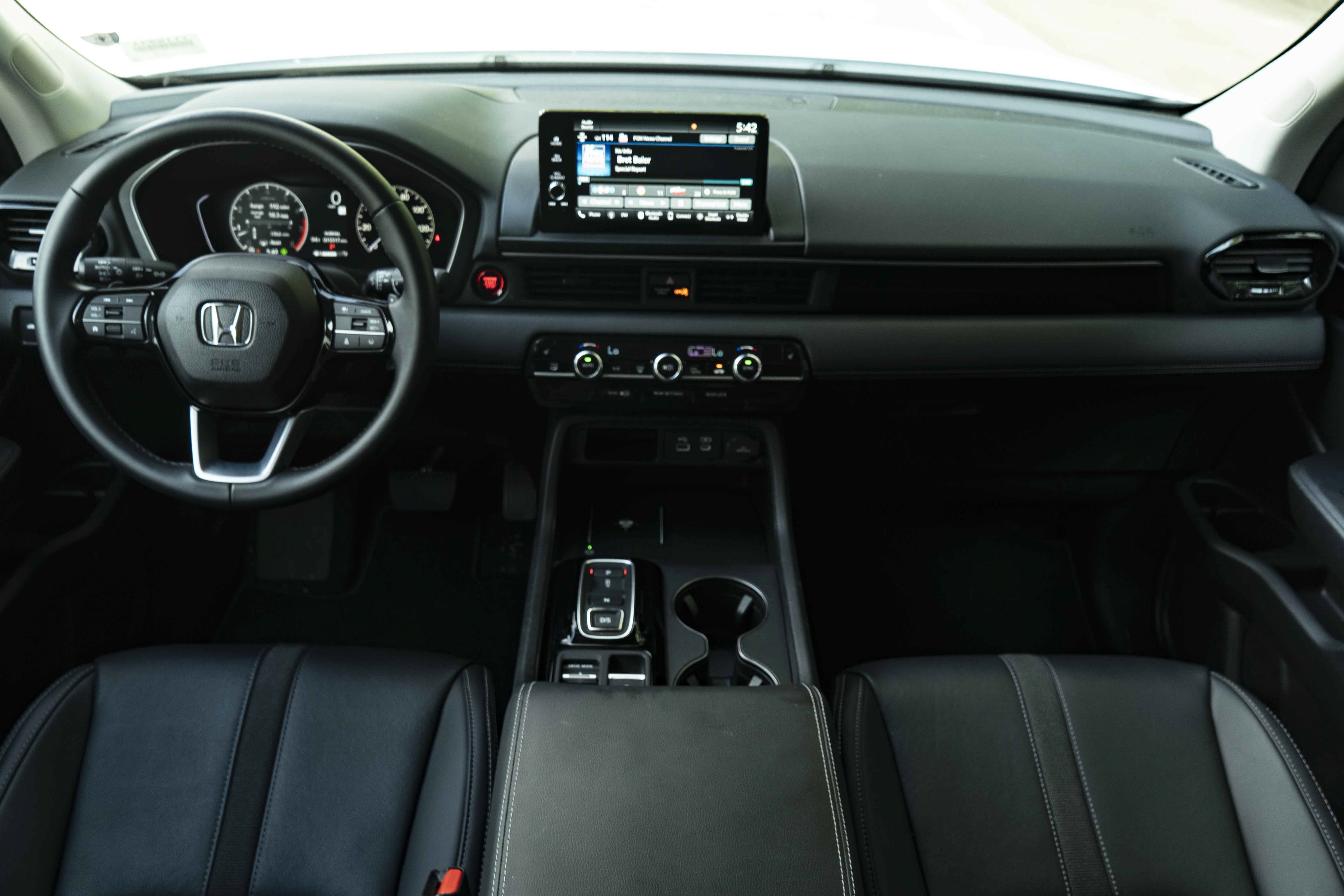 Used 2025 Honda Pilot EX-L image 27
