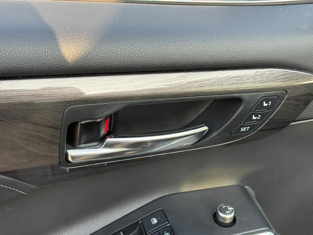 Certified 2020 Toyota Highlander Platinum AWD/4WD image 20