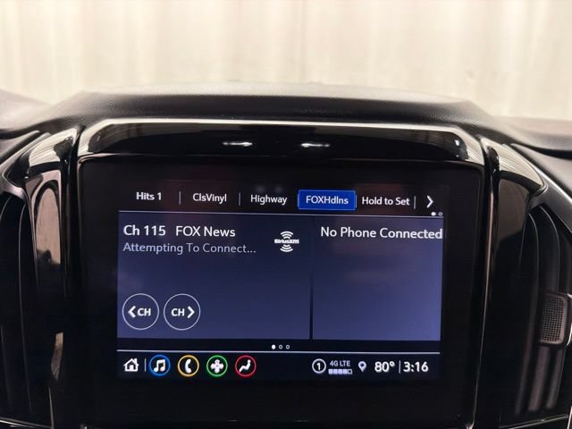 Used 2023 Chevrolet Traverse LT w/ Rear Camera Mirror Package AWD/4WD image 14