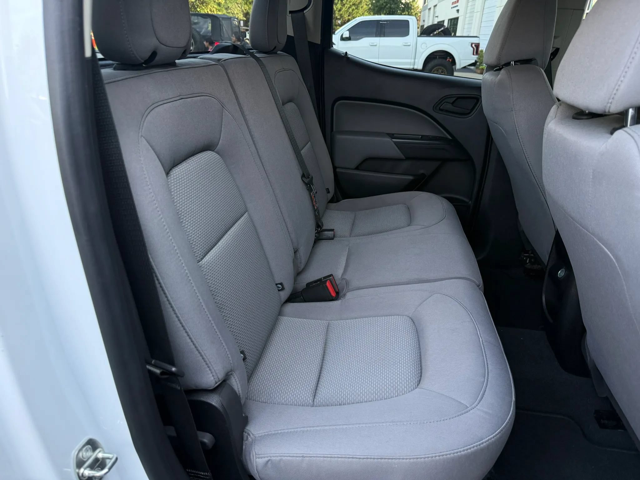 Used 2019 Chevrolet Colorado W/T RWD image 28