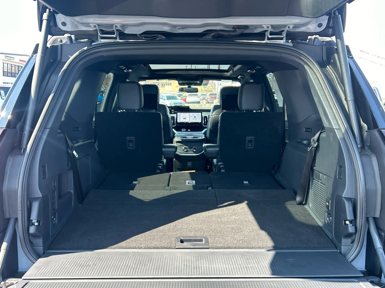 New 2026 Ford Expedition Platinum w/ Stealth Performance Package image 8