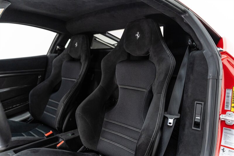 Used 2015 Ferrari 458 Speciale Coupe RWD image 41
