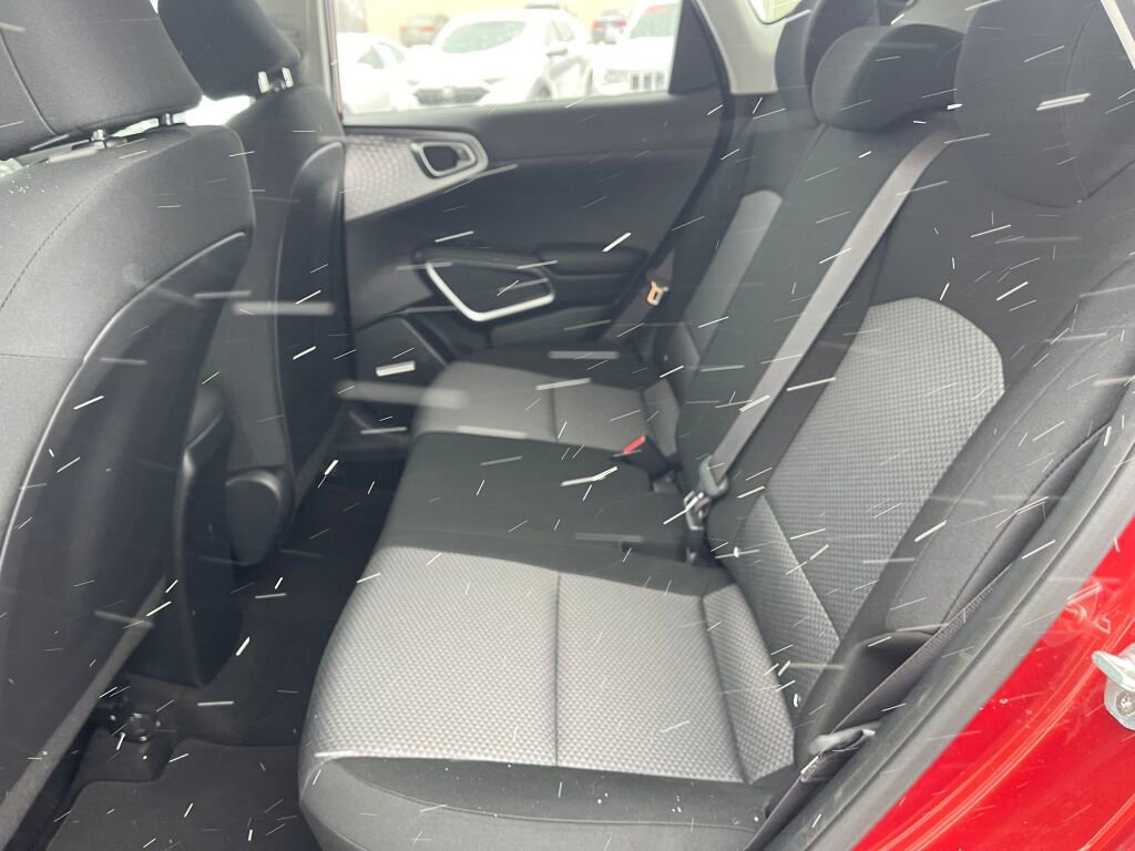 Used 2021 Kia Soul LX image 12