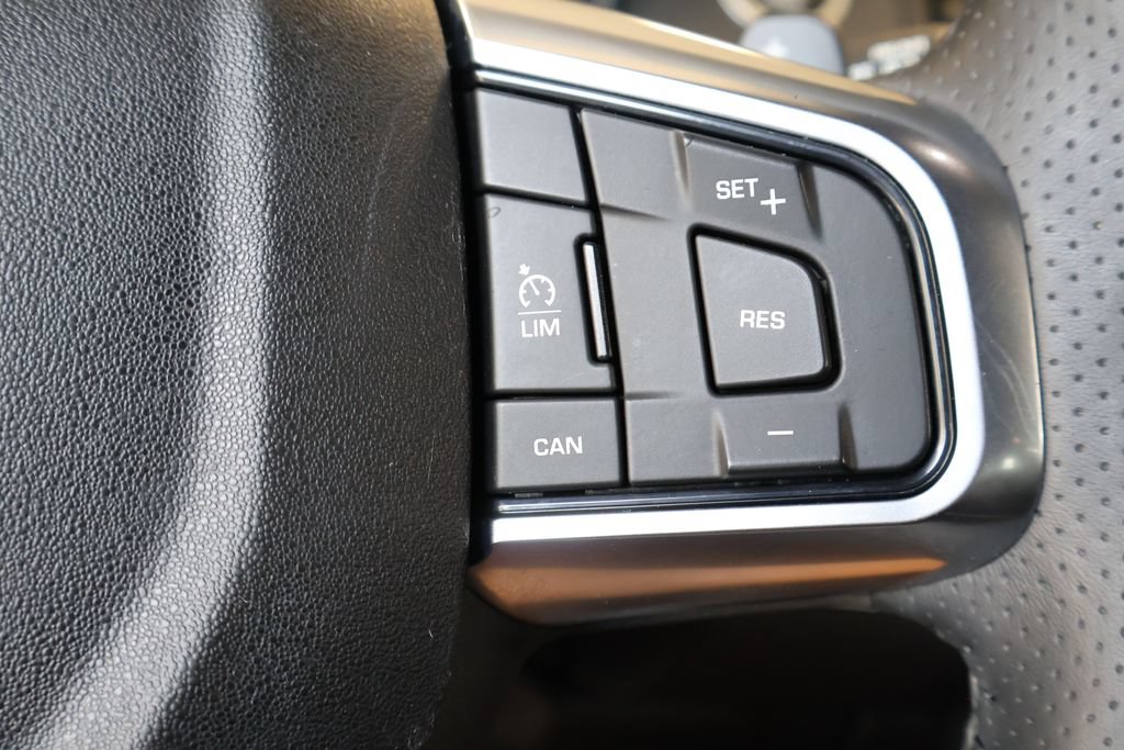 Used 2017 Land Rover Discovery Sport HSE AWD/4WD image 20