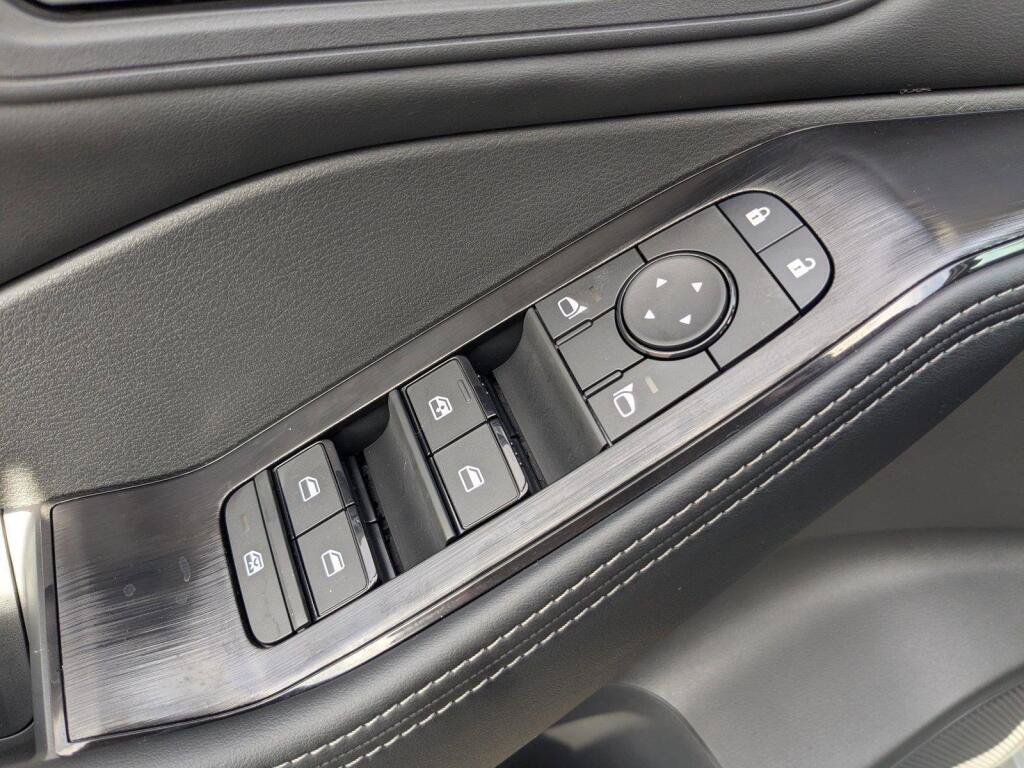 New 2026 Nissan Rogue SV AWD/4WD image 16