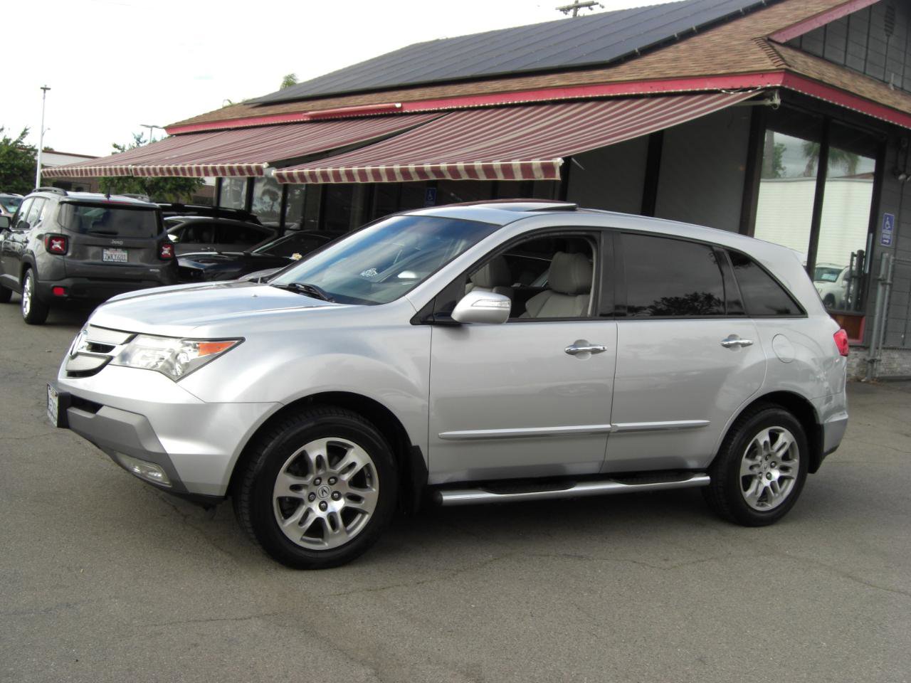 Used 2009 Acura MDX w/ Technology Package AWD/4WD image 2