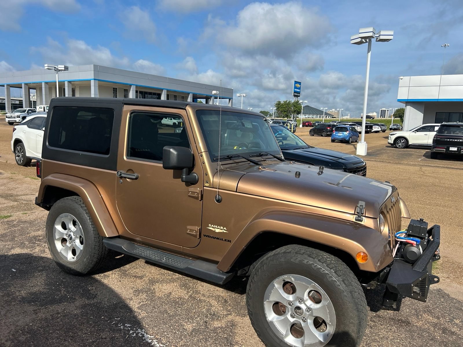 Used 2015 Jeep Wrangler Sahara w/ Dual Top Group AWD/4WD image 26