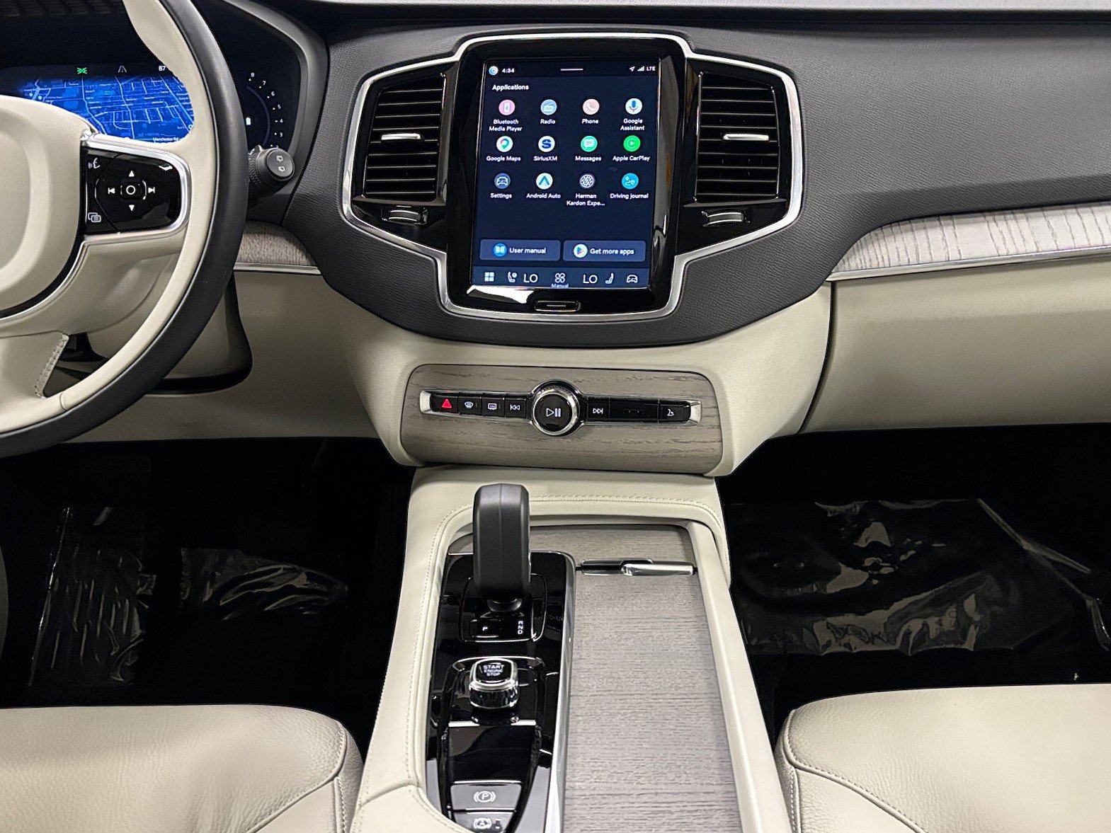 Used 2024 Volvo XC90 B5 Plus w/ Protection Package Premier AWD/4WD image 15