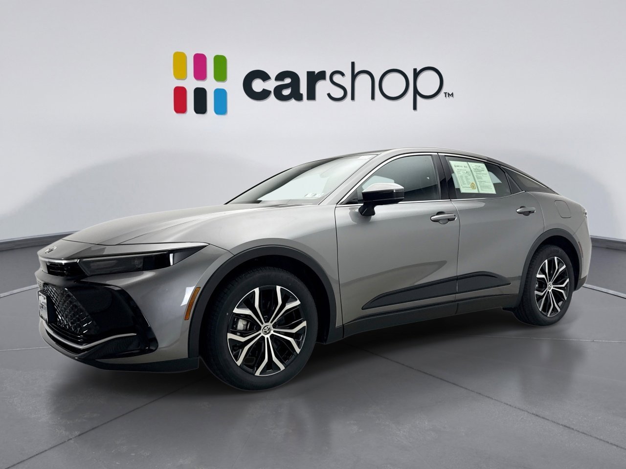 Used 2025 Toyota Crown XLE AWD/4WD image 1