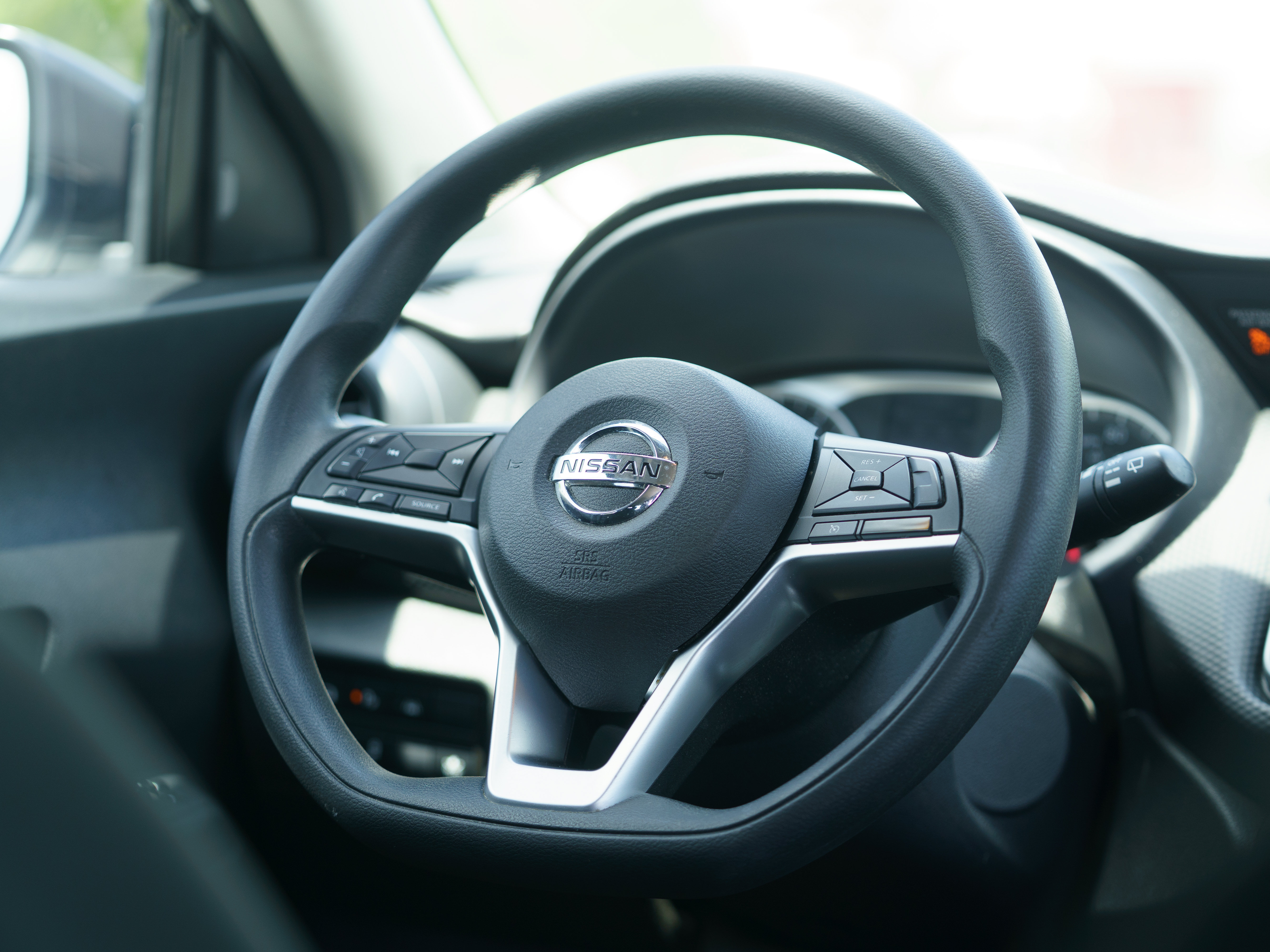 Used 2021 Nissan Kicks S FWD image 17