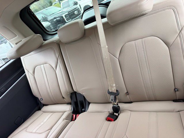 Certified 2024 Ford Expedition Limited AWD/4WD image 15