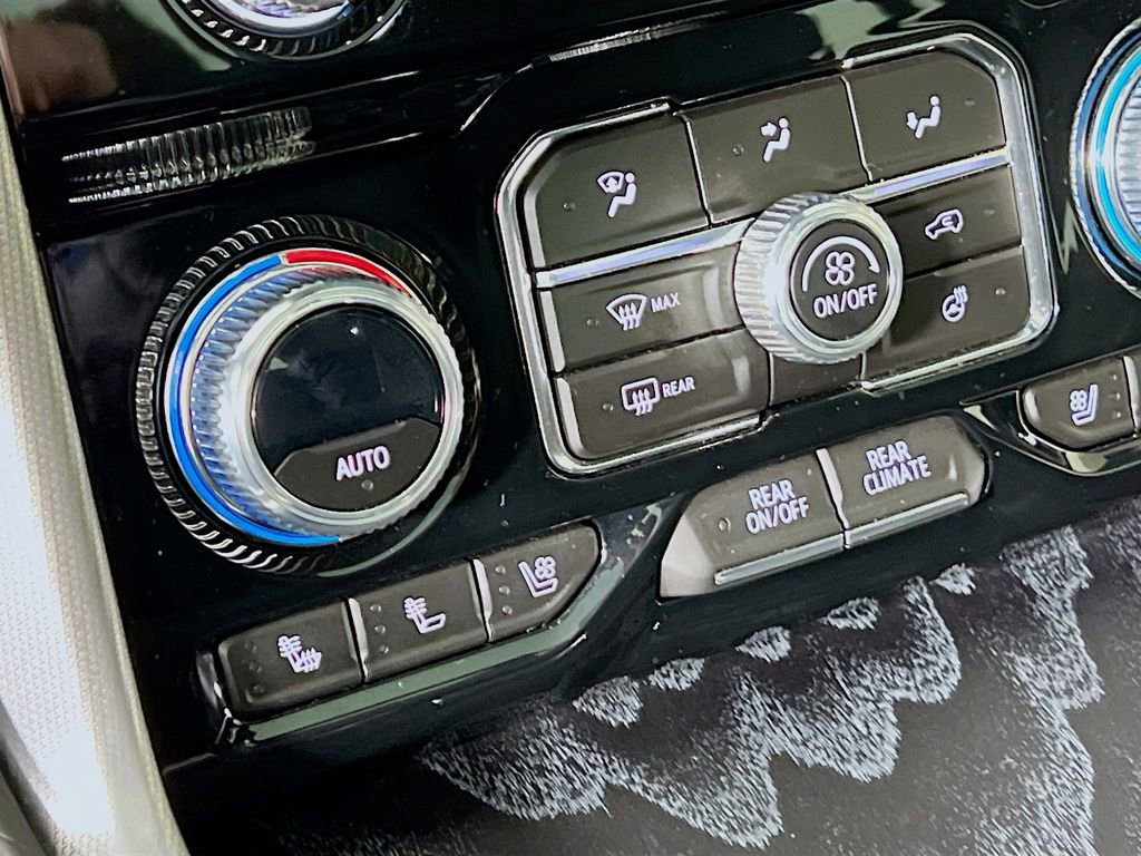 Certified 2023 GMC Yukon Denali w/ Advanced Technology Package image 20