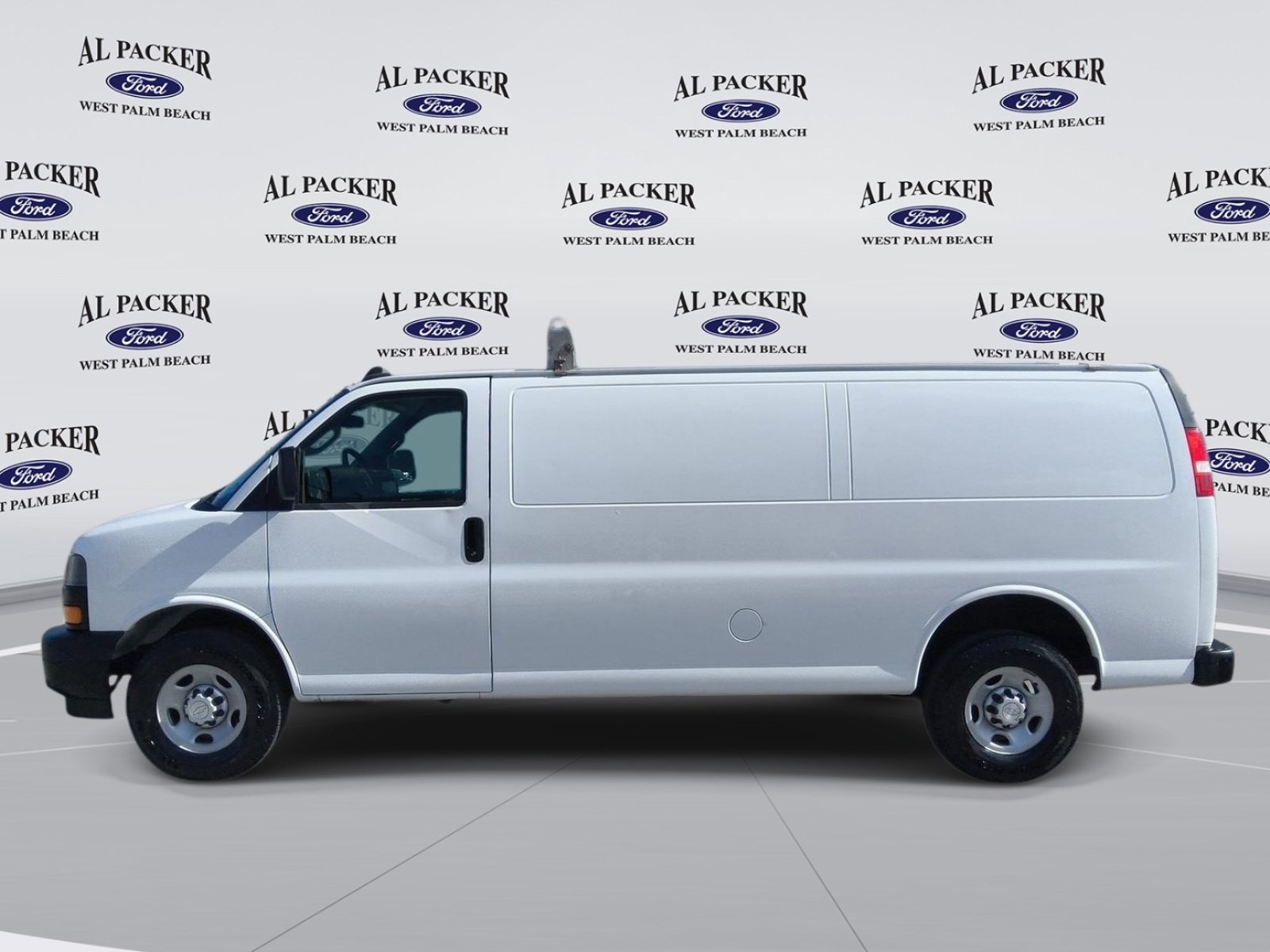 Used 2020 Chevrolet Express 2500 Extended w/ Driver Convenience Package RWD image 2
