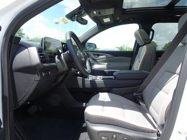 New 2026 Chevrolet Traverse LT w/ Sun and Wheel Package FWD image 6