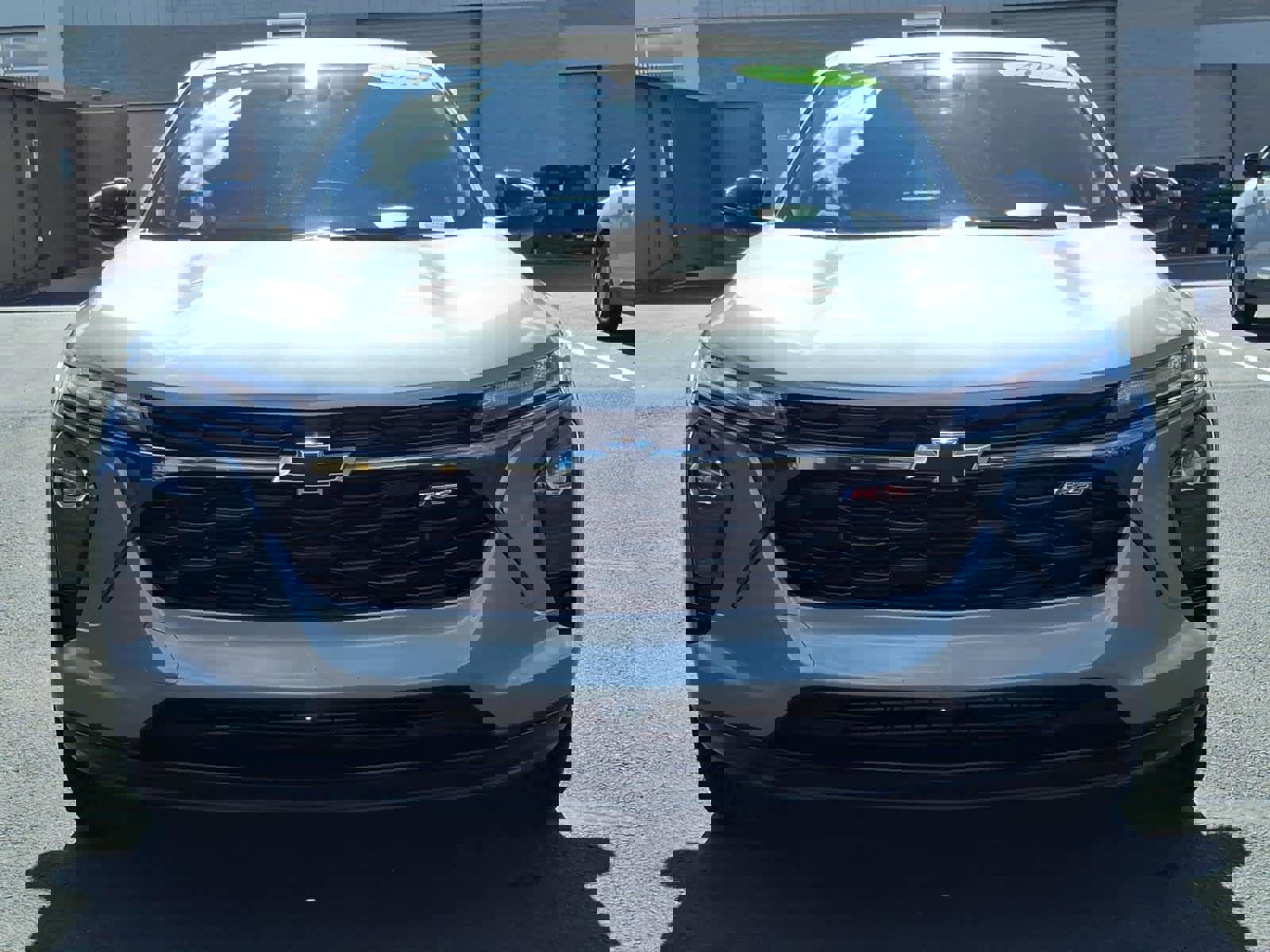 Used 2024 Chevrolet Trax RS image 2